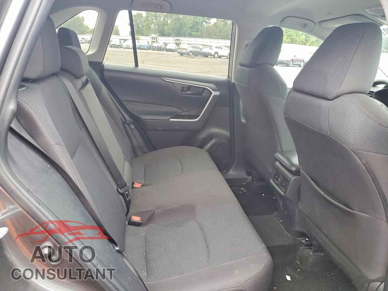 TOYOTA RAV4 2023 - 2T3G1RFV7PC361817