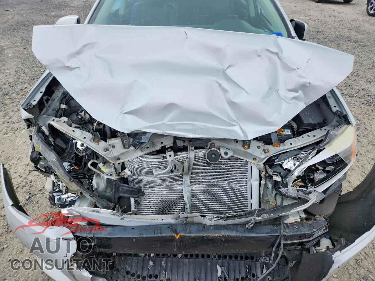 TOYOTA COROLLA 2014 - 2T1BURHE6EC062582