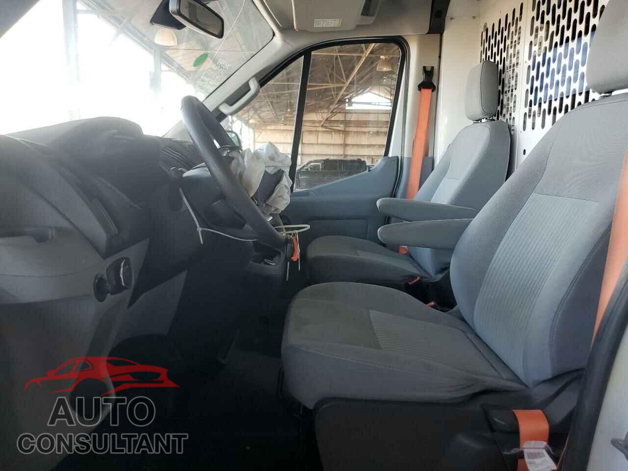 FORD TRANSIT 2019 - 1FTYR2CM3KKB77071