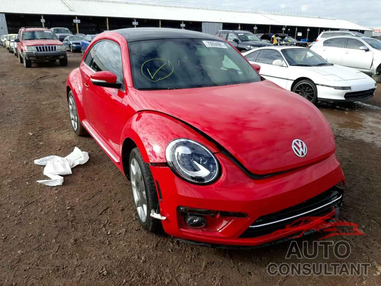 VOLKSWAGEN BEETLE 2019 - 3VWJD7AT5KM709532
