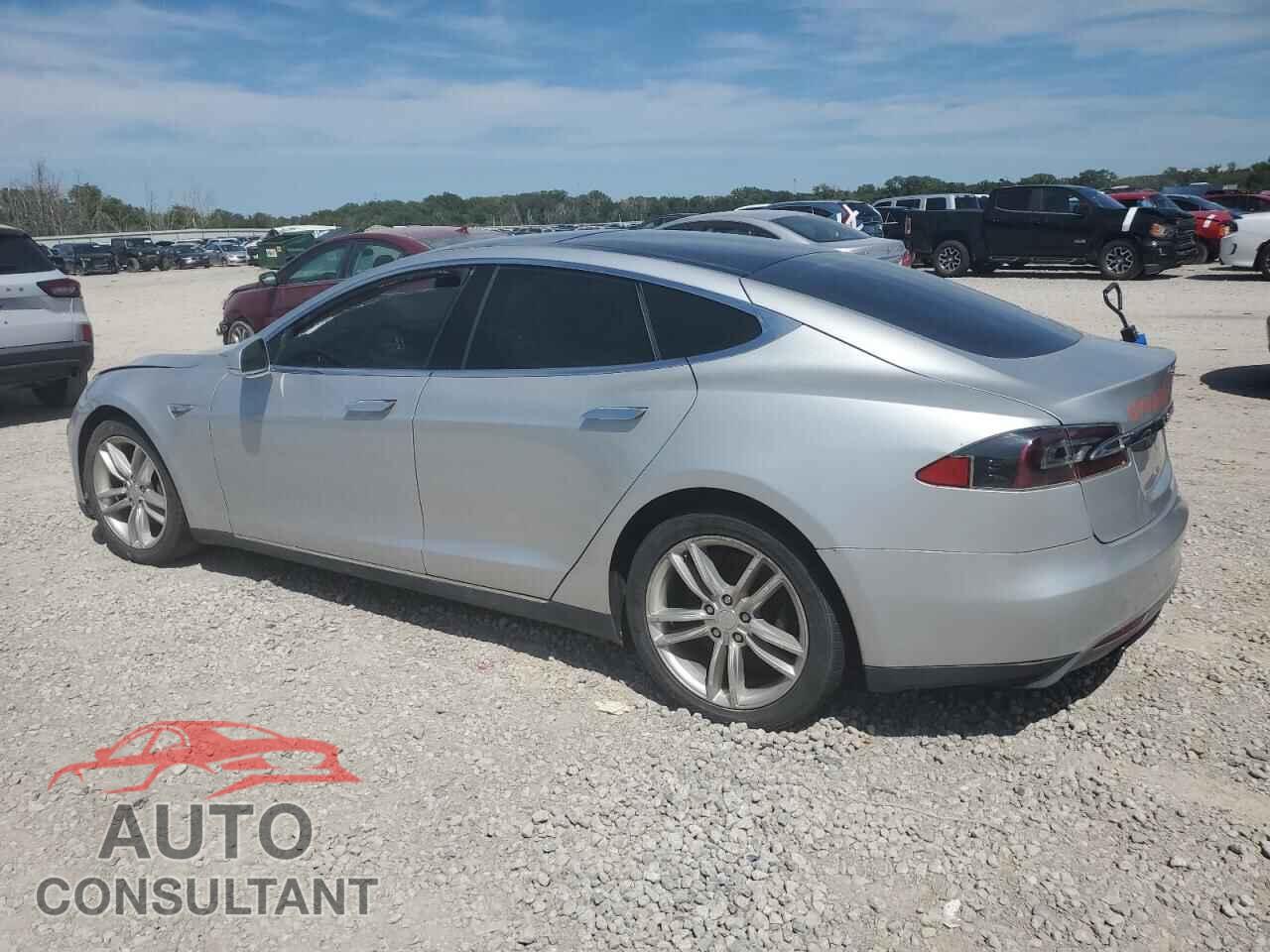TESLA MODEL S 2014 - 5YJSA1S19EFP38762