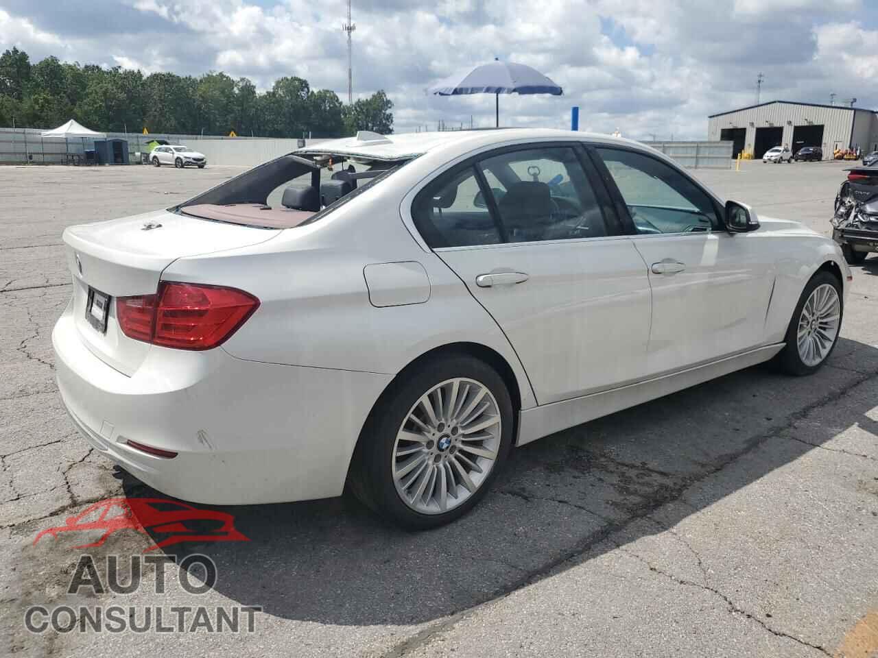 BMW 3 SERIES 2014 - WBA3B3C5XEJ981033
