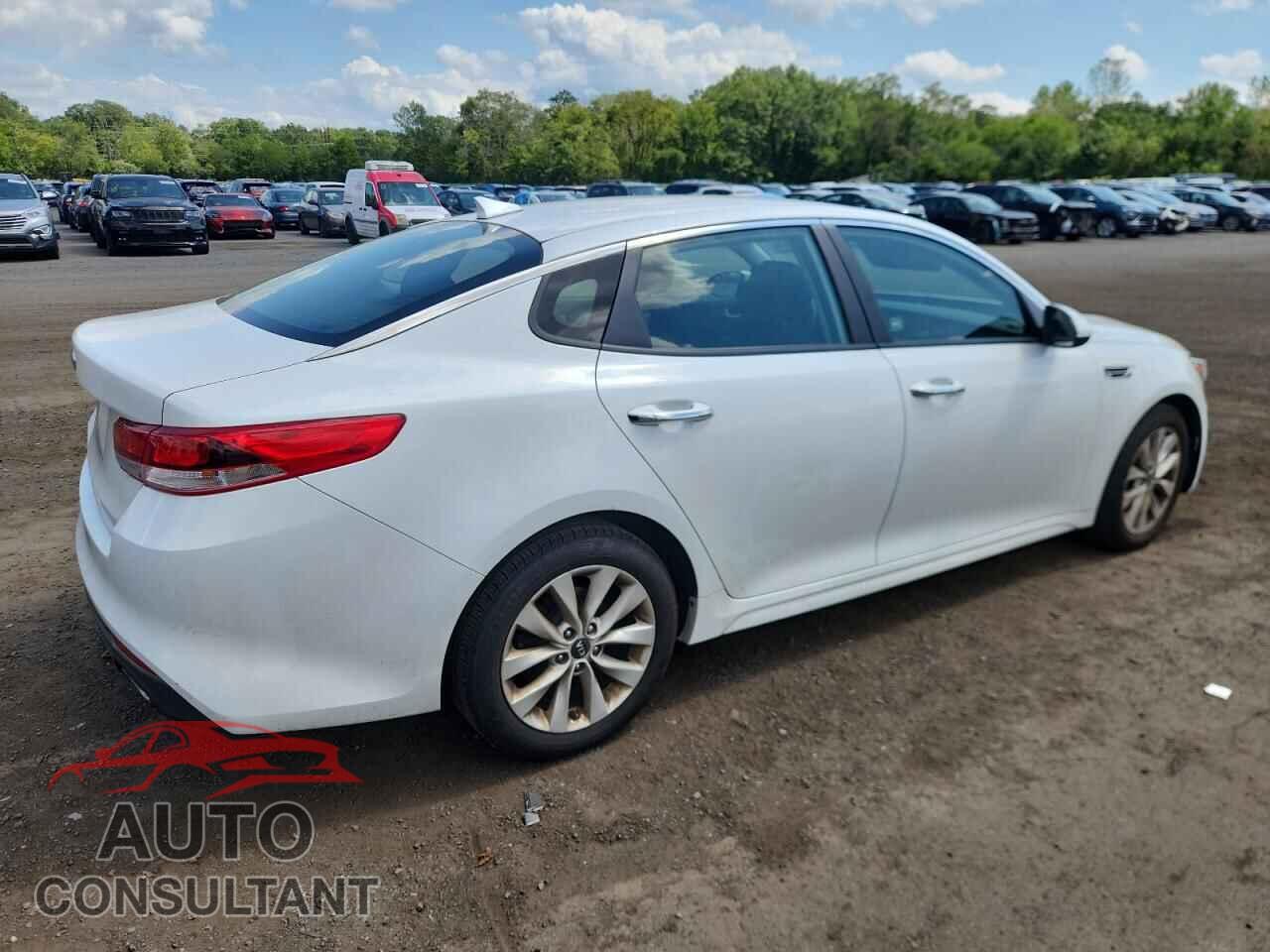 KIA OPTIMA 2016 - 5XXGT4L36GG008857
