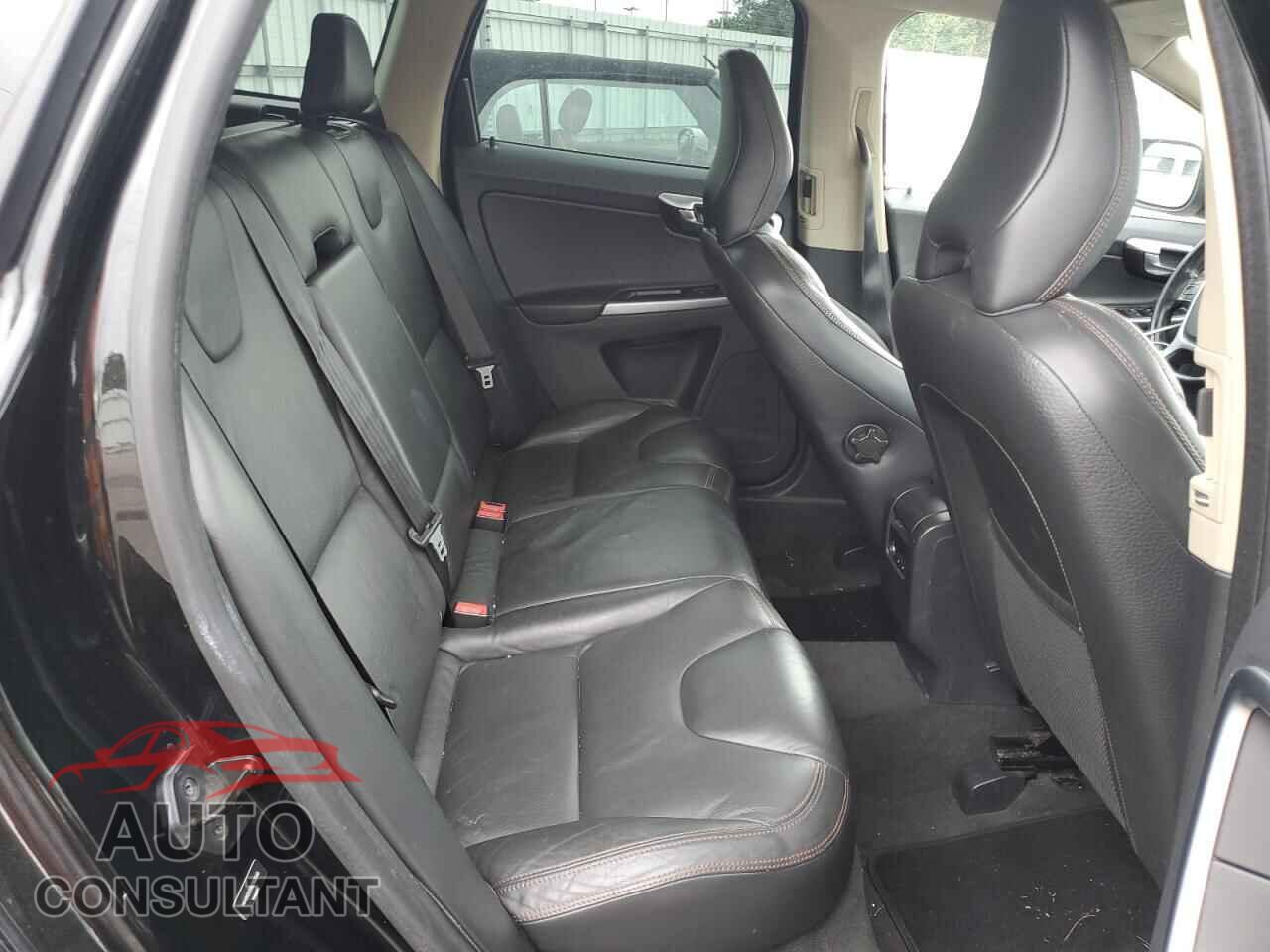 VOLVO XC60 2011 - YV4902DZ6B2192248