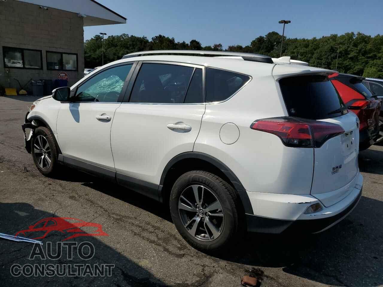 TOYOTA RAV4 2018 - 2T3RFREV0JW755127