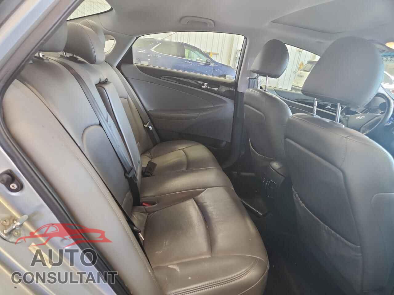 HYUNDAI SONATA 2011 - 5NPEC4AC4BH133007