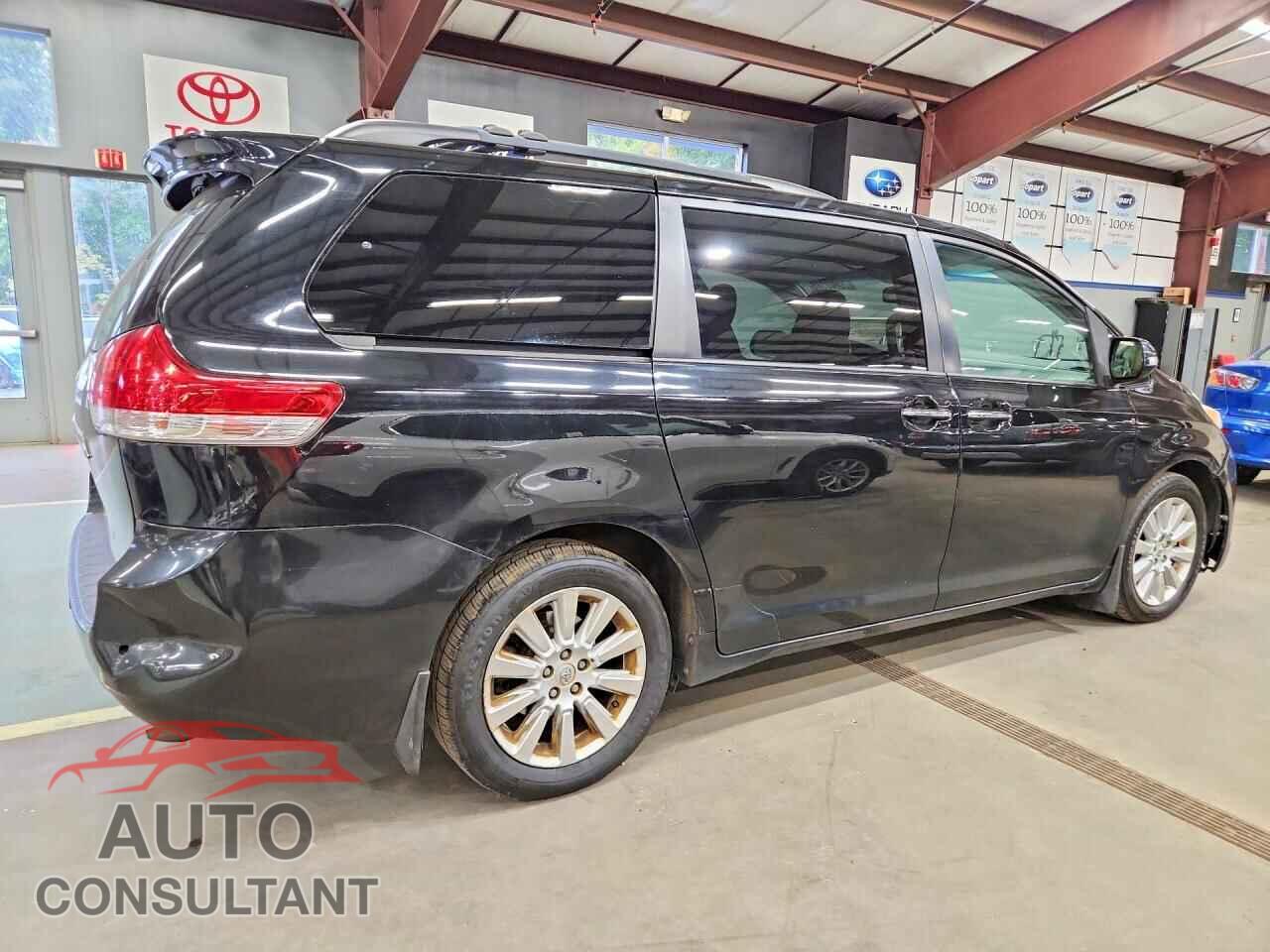 TOYOTA SIENNA 2013 - 5TDDK3DC7DS066890