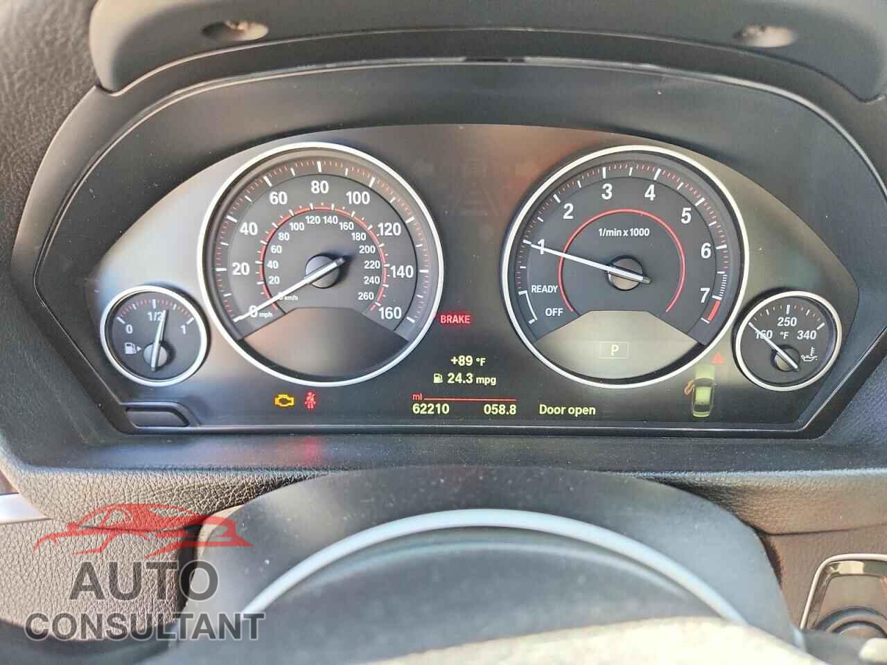 BMW 3 SERIES 2018 - WBA8E1C55JA178450