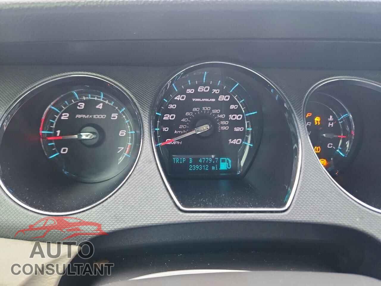 FORD TAURUS 2011 - 1FAHP2DW8BG166761