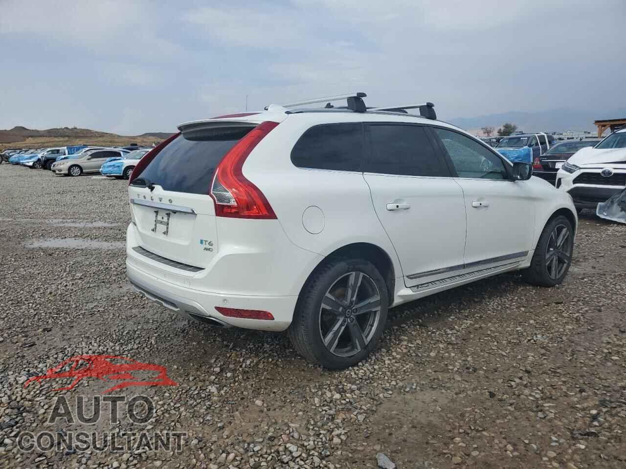 VOLVO XC60 2017 - YV449MRR3H2068922