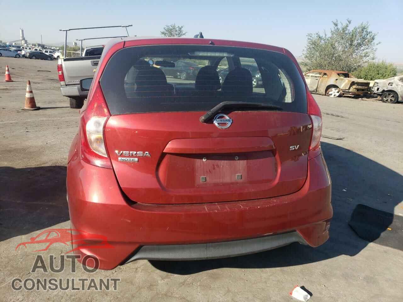 NISSAN VERSA 2018 - 3N1CE2CP7JL368363