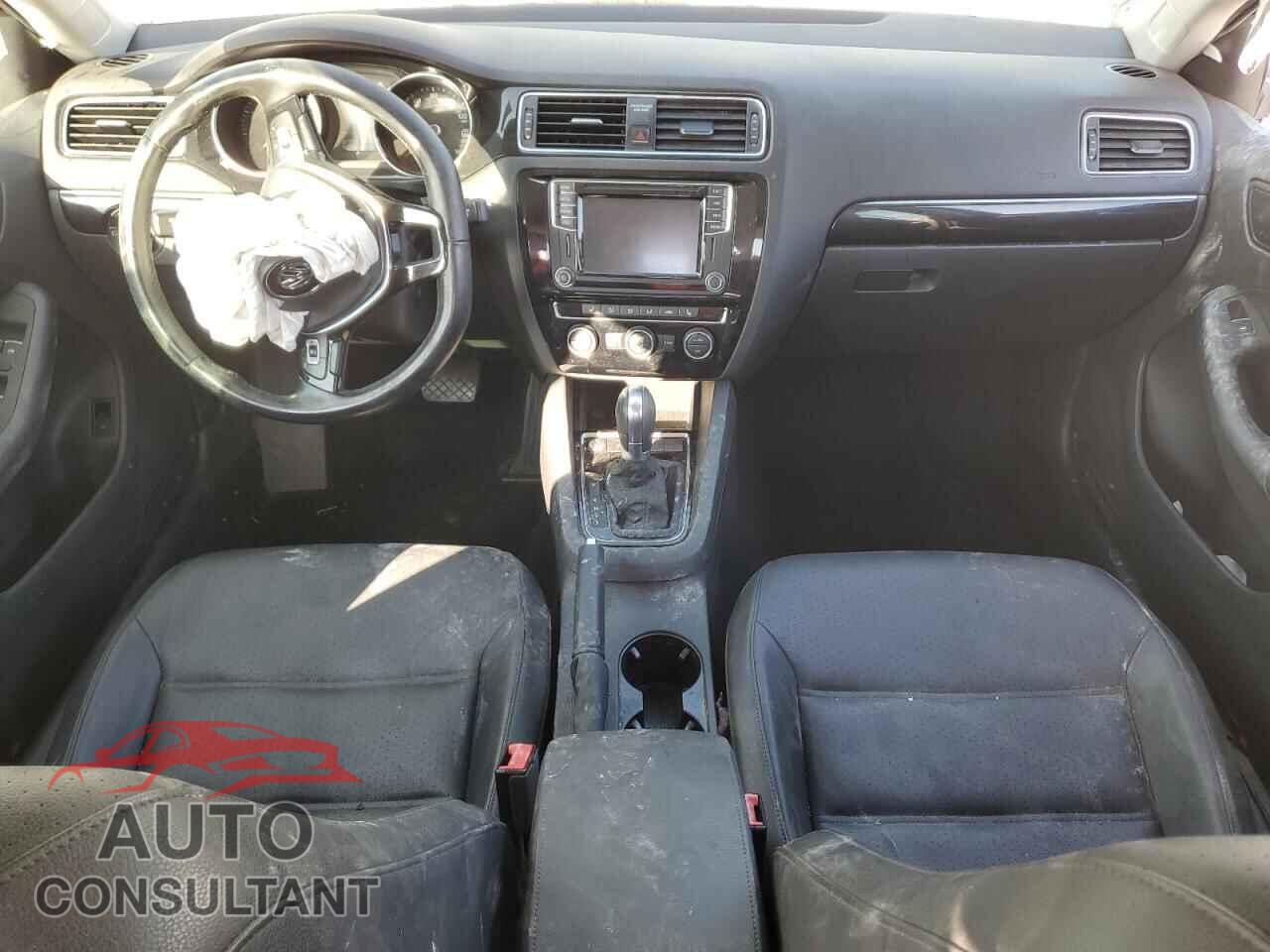 VOLKSWAGEN JETTA 2017 - 3VWL17AJ7HM413971