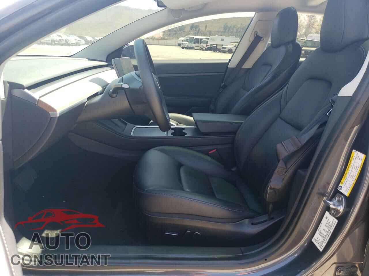 TESLA MODEL 3 2021 - 5YJ3E1EA0MF929585