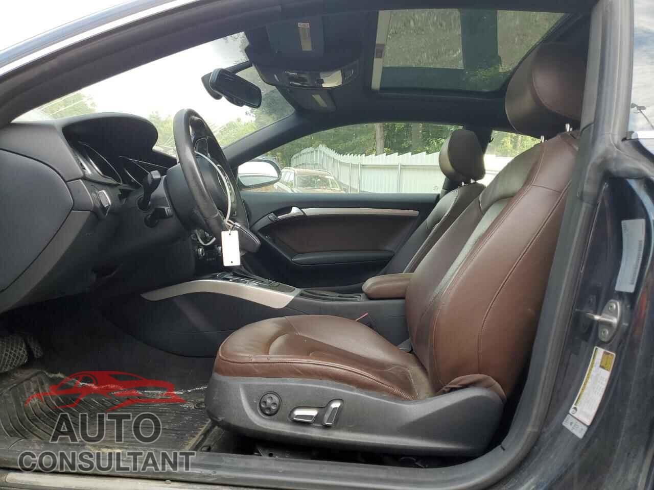 AUDI A5 2013 - WAULFAFR9DA067698