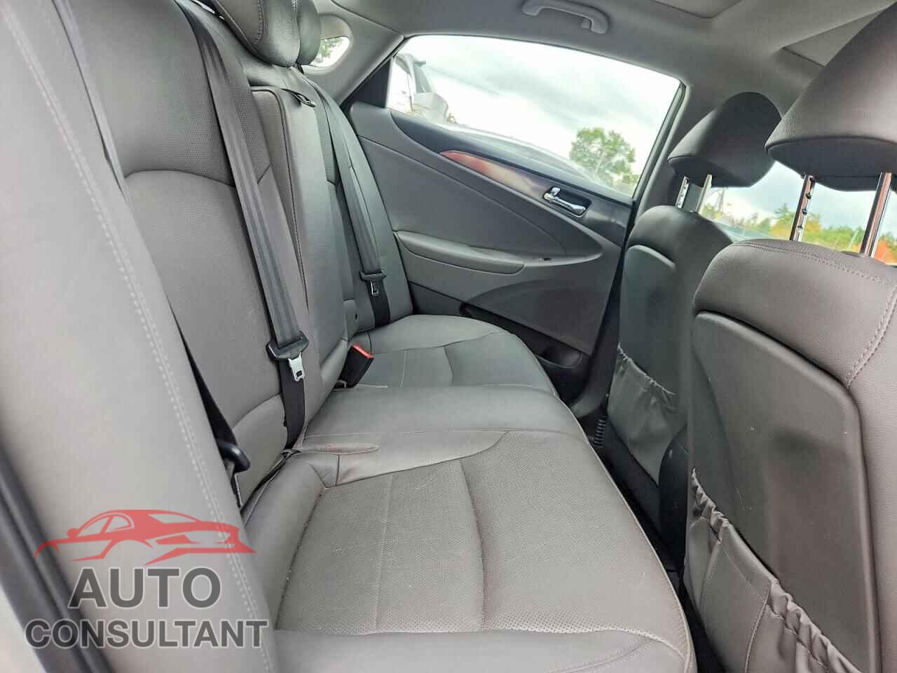 HYUNDAI SONATA 2014 - KMHEC4A48EA105520