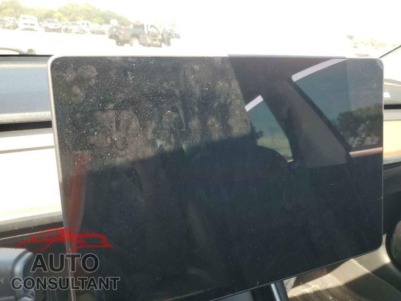 TESLA MODEL 3 2020 - 5YJ3E1EB3LF664183