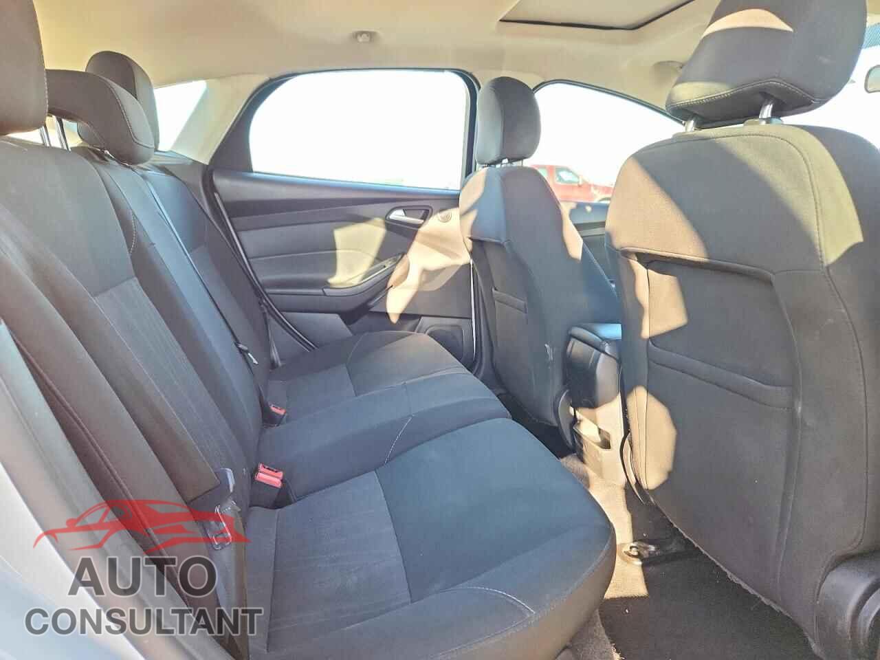 FORD FOCUS 2017 - 1FADP3M2XHL314247
