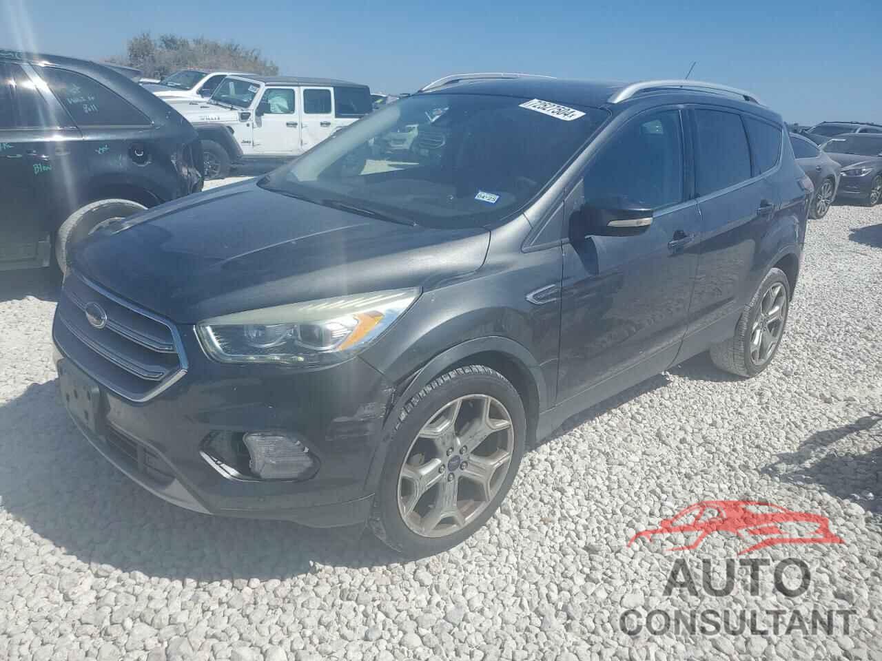 FORD ESCAPE 2017 - 1FMCU0JD8HUA32357