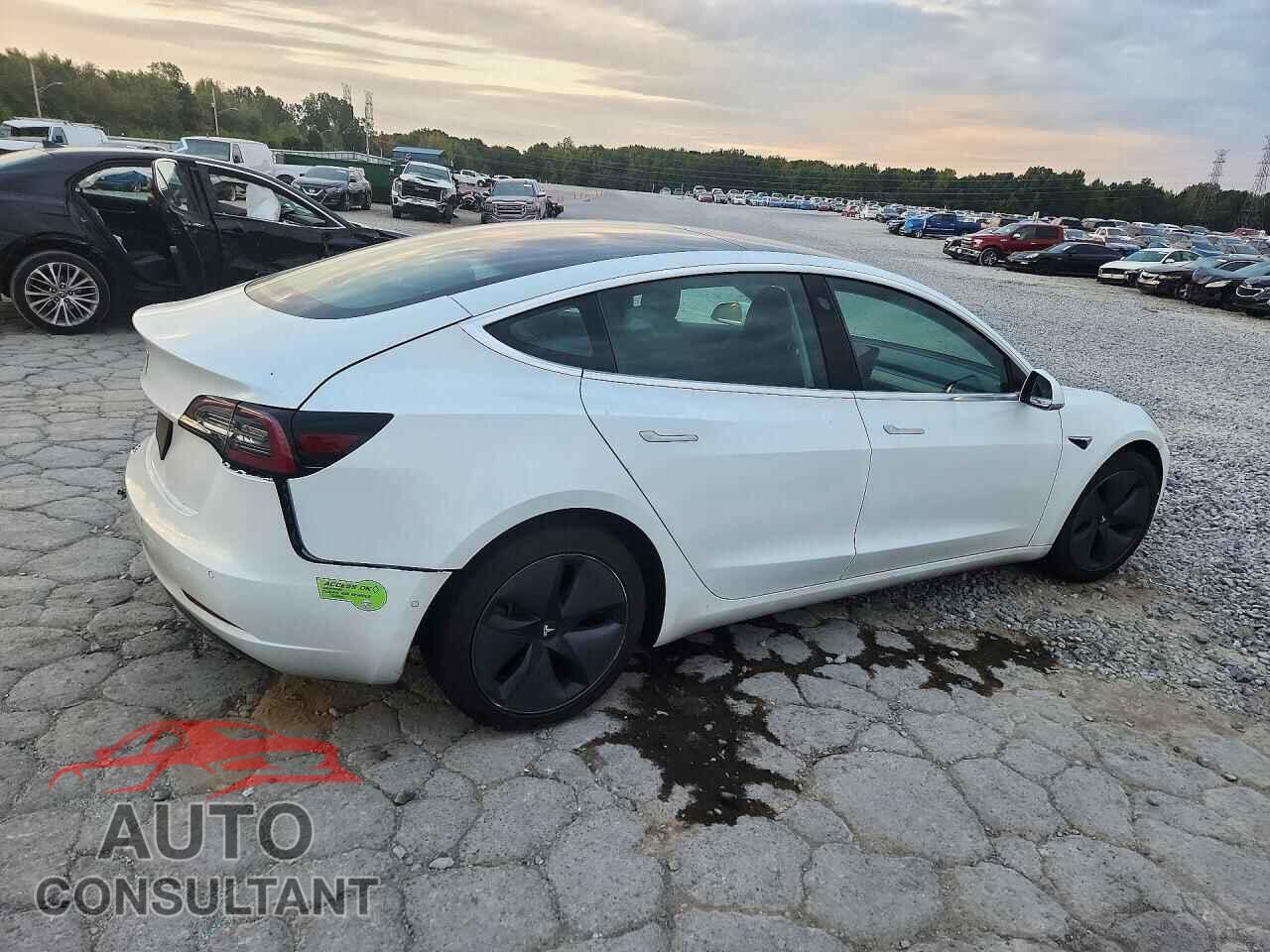 TESLA MODEL 3 2020 - 5YJ3E1EA4LF744826