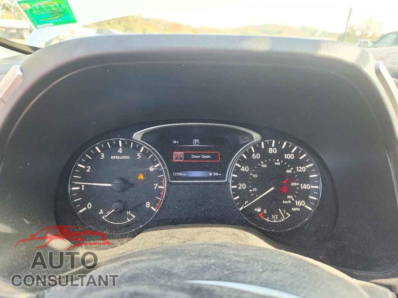 NISSAN PATHFINDER 2017 - 5N1DR2MN4HC627962