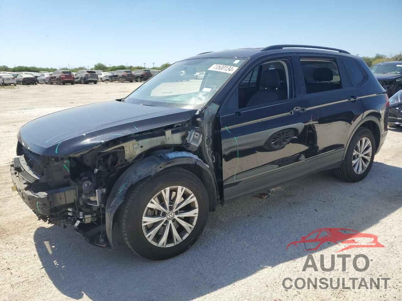 VOLKSWAGEN TIGUAN 2018 - 3VV1B7AX5JM106558