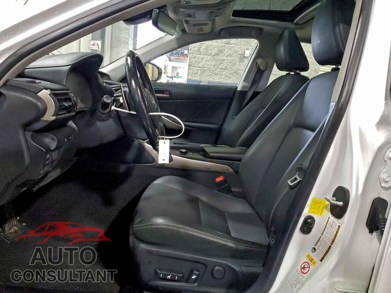 LEXUS IS 2017 - JTHCM1D29H5021770