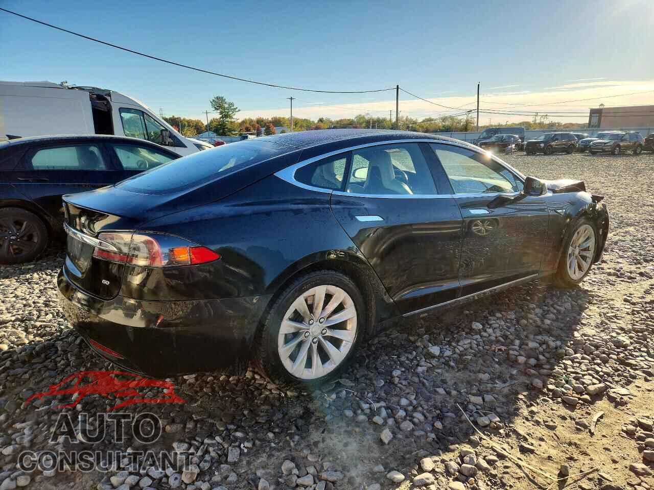 TESLA MODEL S 2016 - 5YJSA1E17GF153502