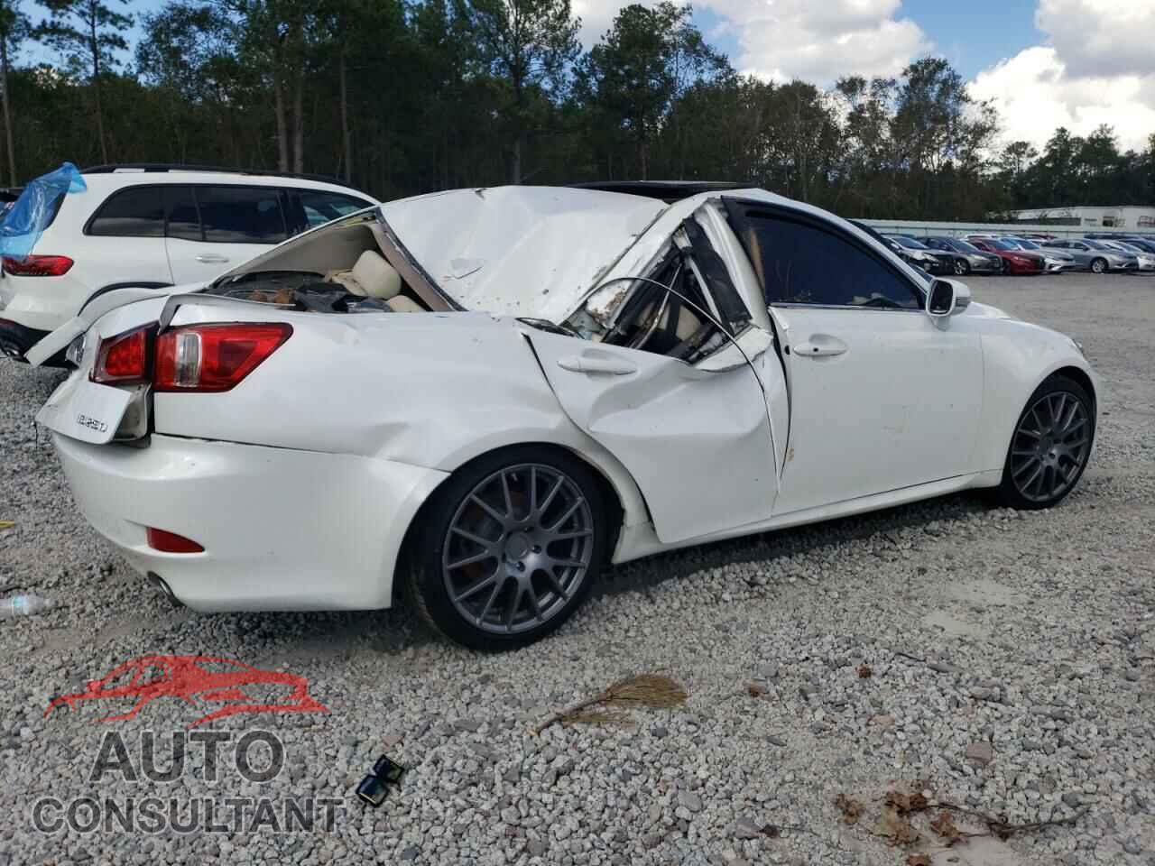 LEXUS IS 2011 - JTHBF5C28B5147513