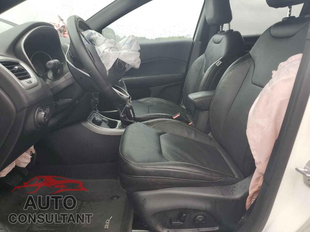 JEEP COMPASS 2021 - 3C4NJDEB0MT516811