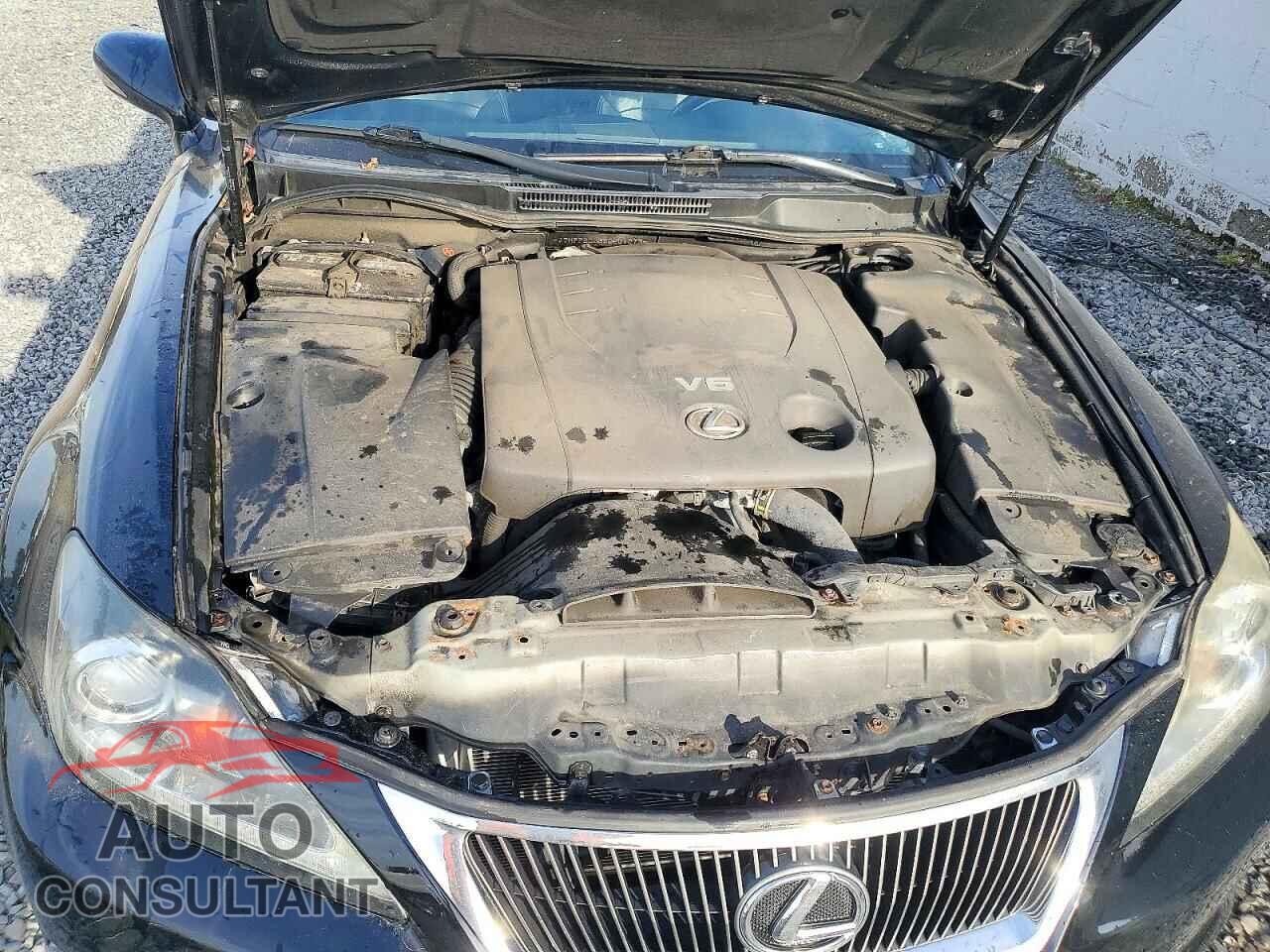 LEXUS IS 2014 - JTHFF2C23E2531379