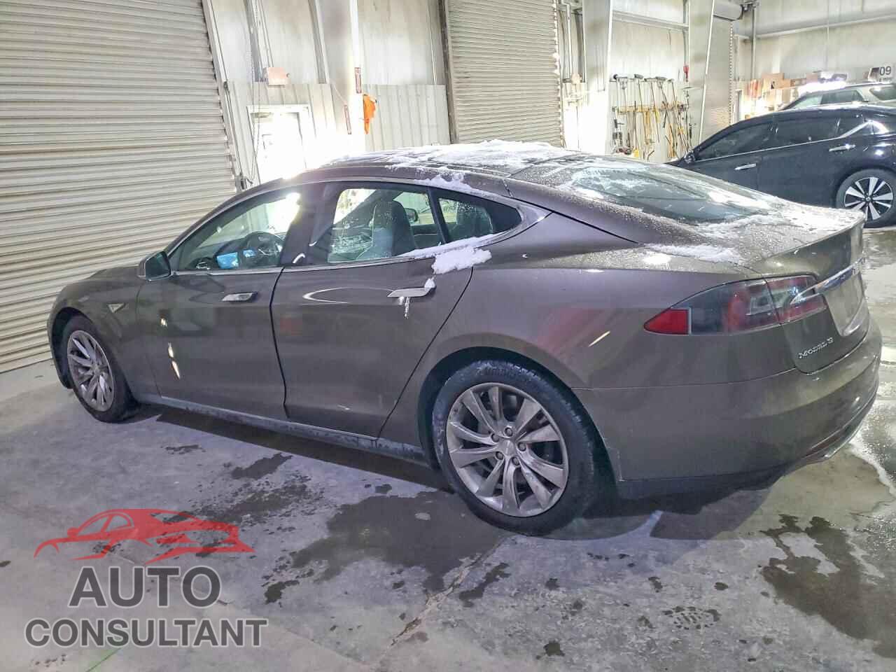 TESLA MODEL S 2016 - 5YJSA1E15GF132888
