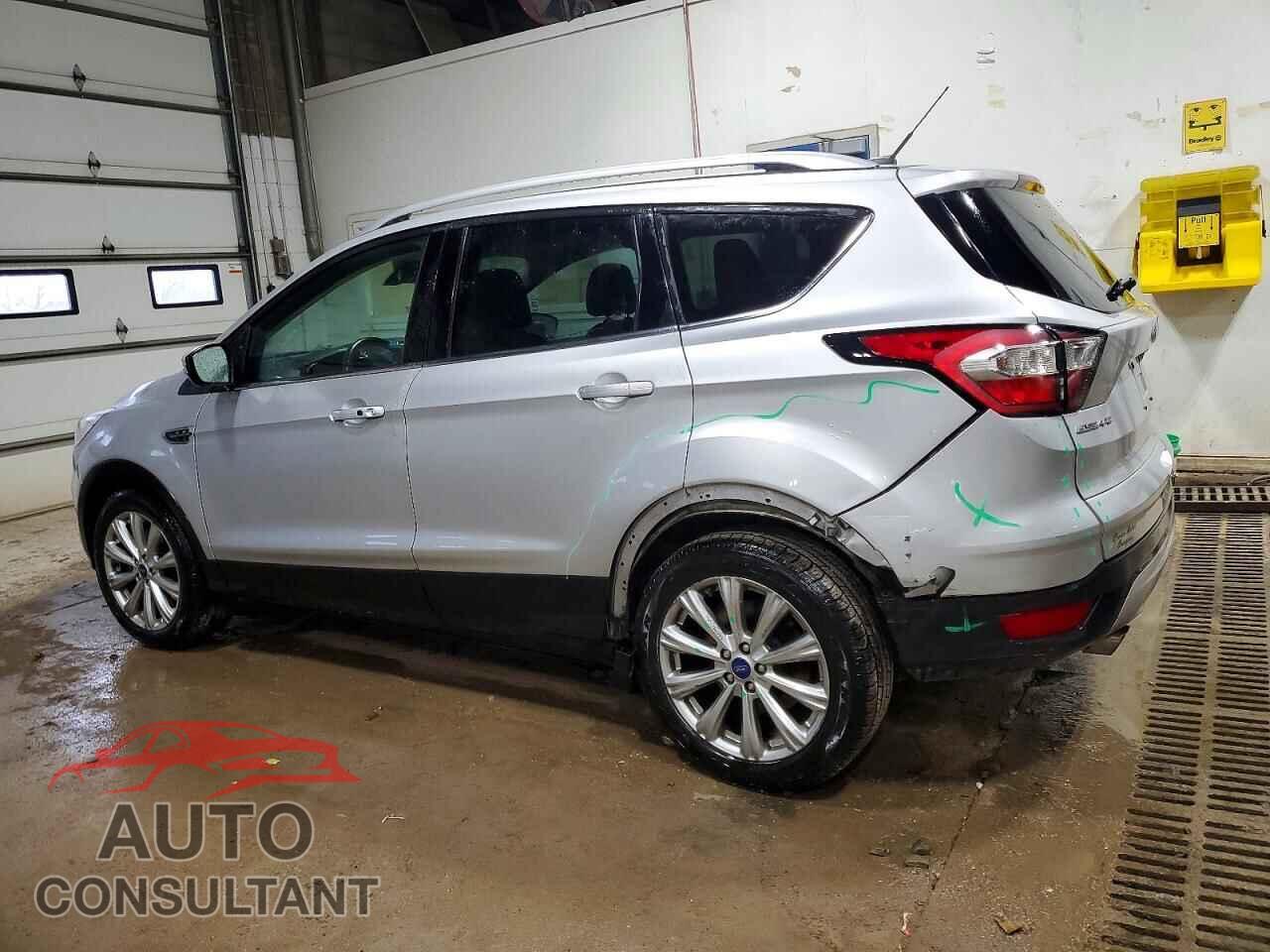 FORD ESCAPE 2017 - 1FMCU9JD3HUB97771
