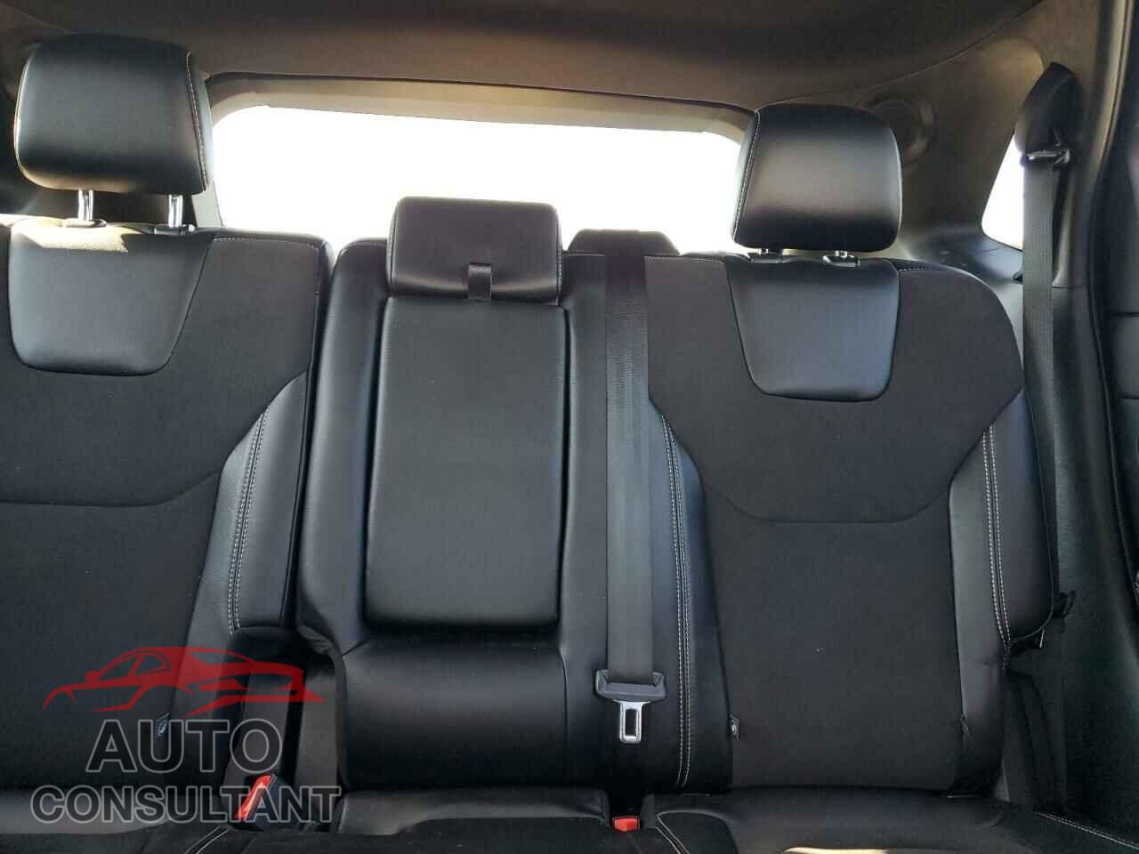 FORD EDGE 2019 - 2FMPK4AP6KBB13671