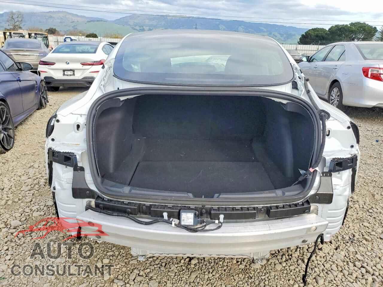 TESLA MODEL 3 2021 - 5YJ3E1EA5MF871862
