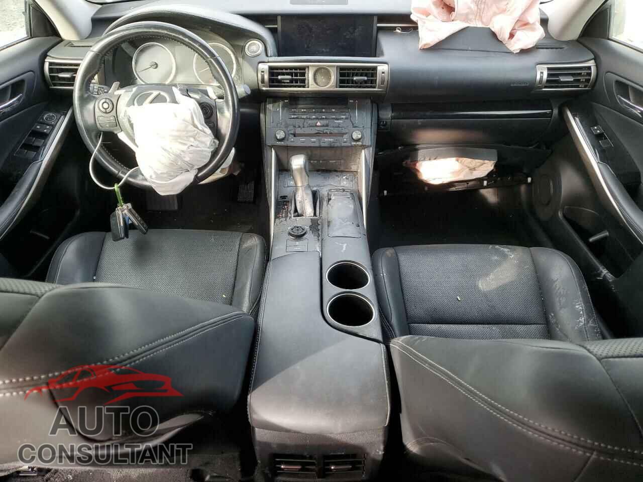 LEXUS IS 2016 - JTHBA1D25G5032879