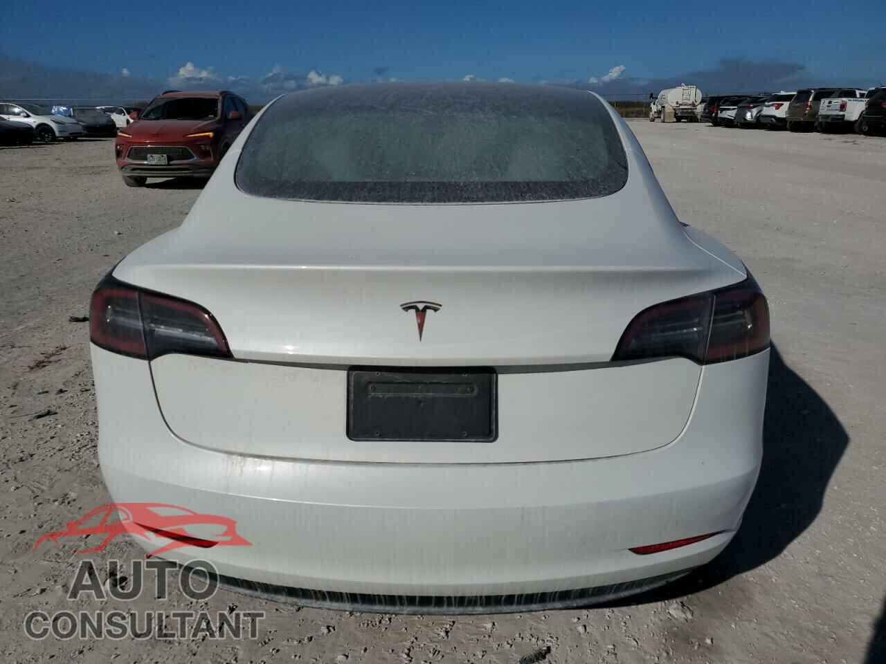 TESLA MODEL 3 2023 - 5YJ3E1EAXPF484292