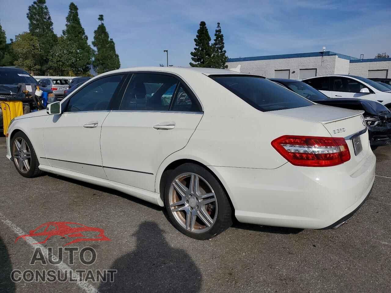 MERCEDES-BENZ E-CLASS 2011 - WDDHF5GB6BA271802