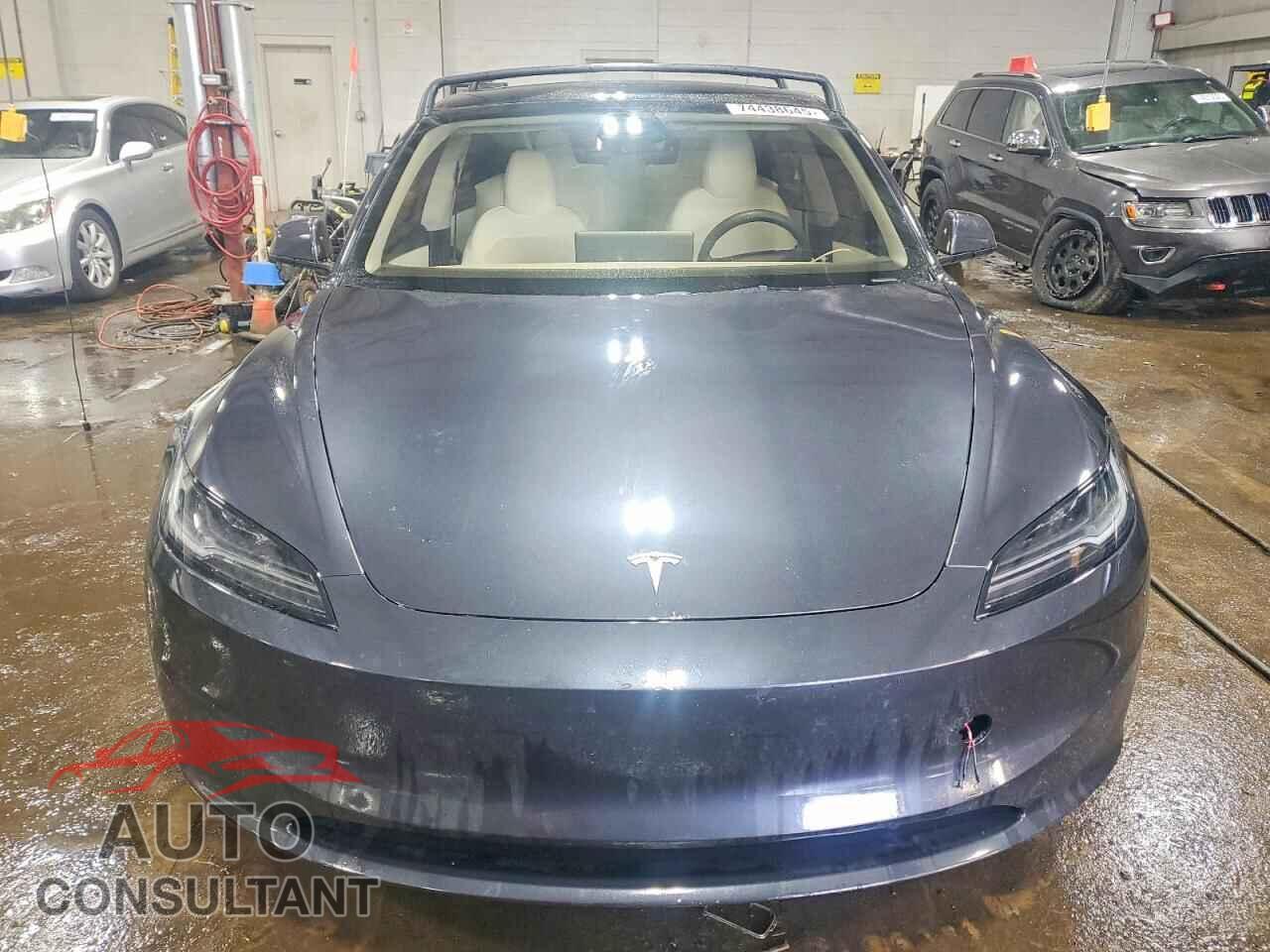 TESLA MODEL 3 2024 - 5YJ3E1EB3RF801969