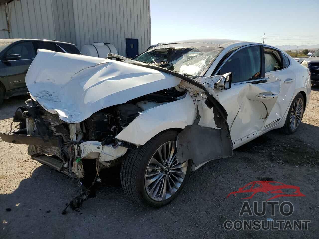 KIA CADENZA 2018 - KNALC4J13J5105393
