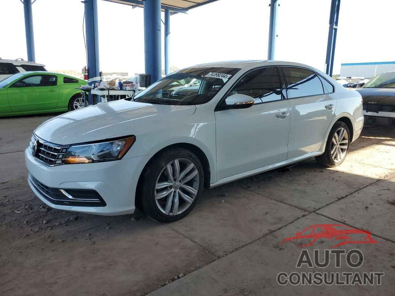 VOLKSWAGEN PASSAT 2019 - 1VWLA7A33KC000715