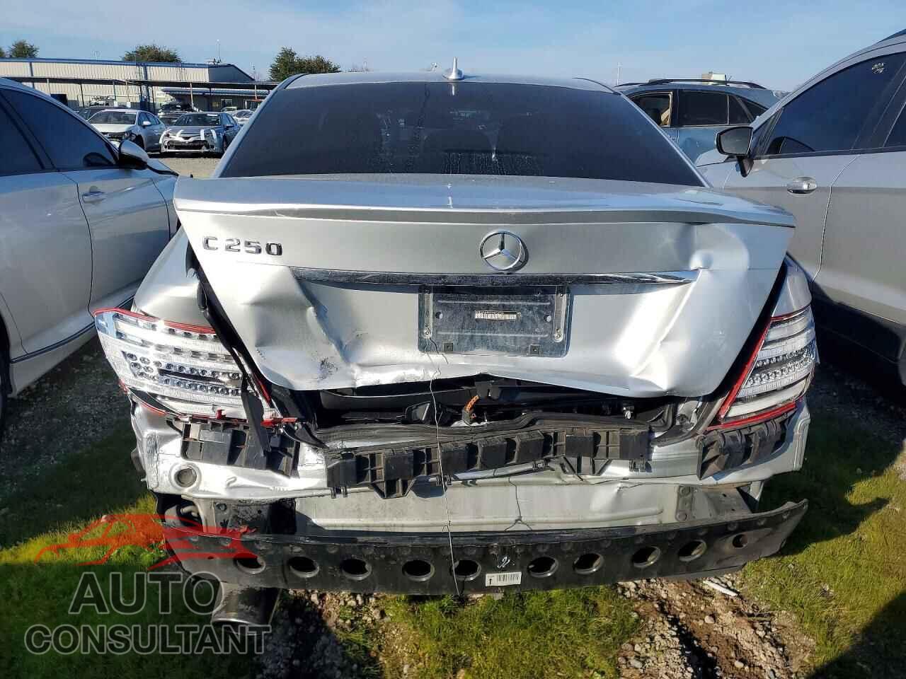 MERCEDES-BENZ C-CLASS 2013 - WDDGF4HB9DA873732