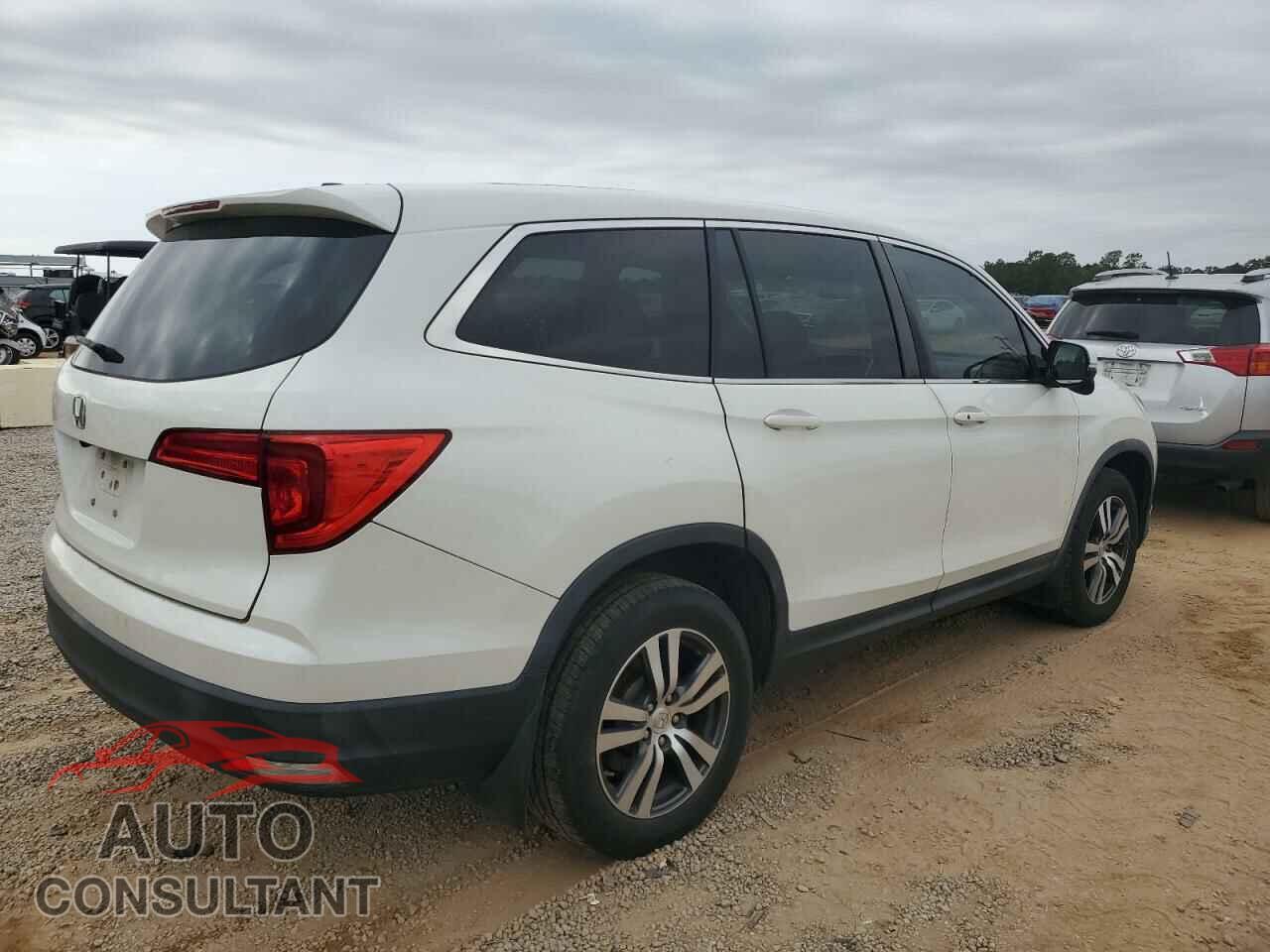 HONDA PILOT 2017 - 5FNYF5H32HB016579