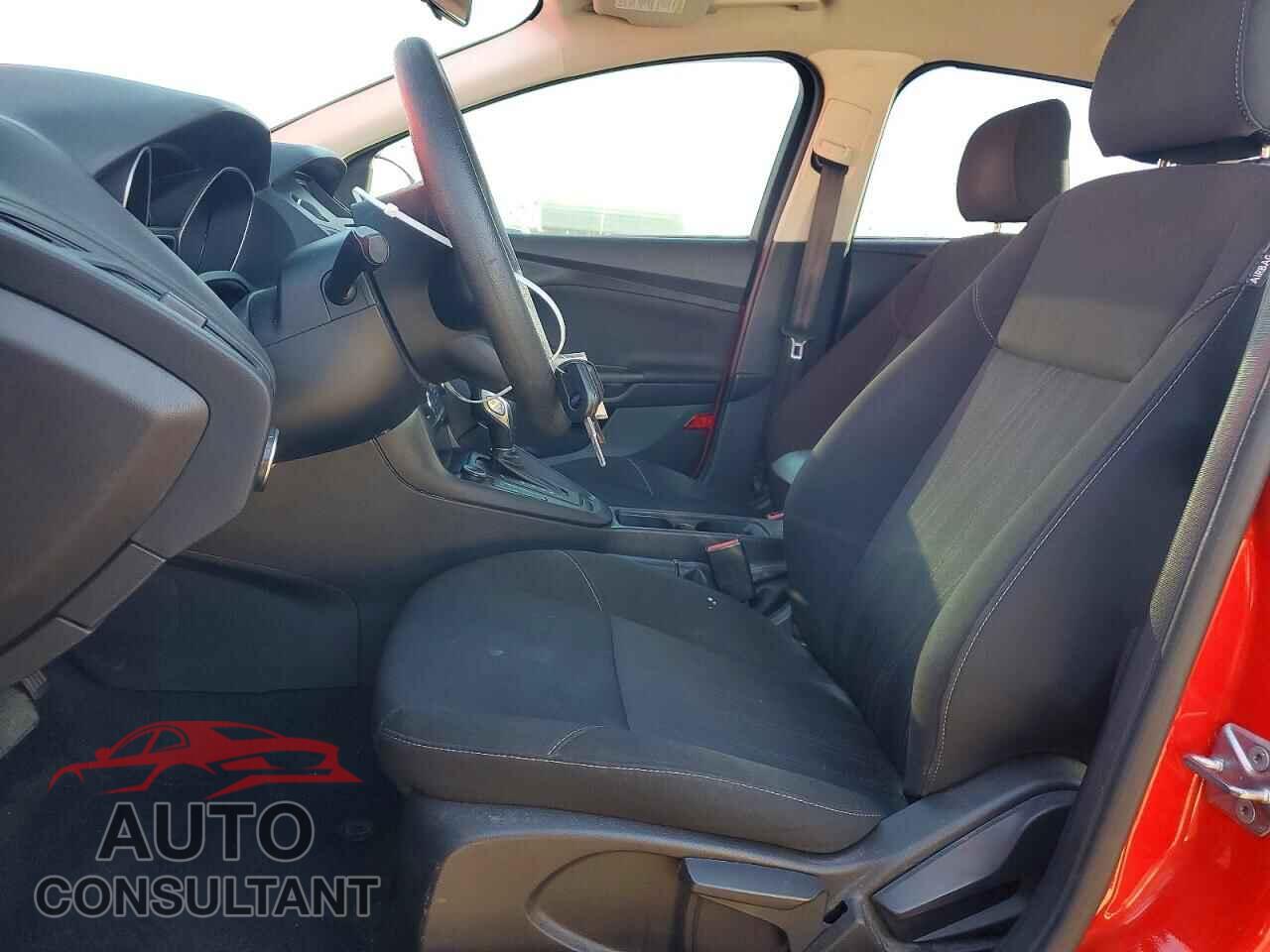 FORD FOCUS 2017 - 1FADP3FE3HL277792