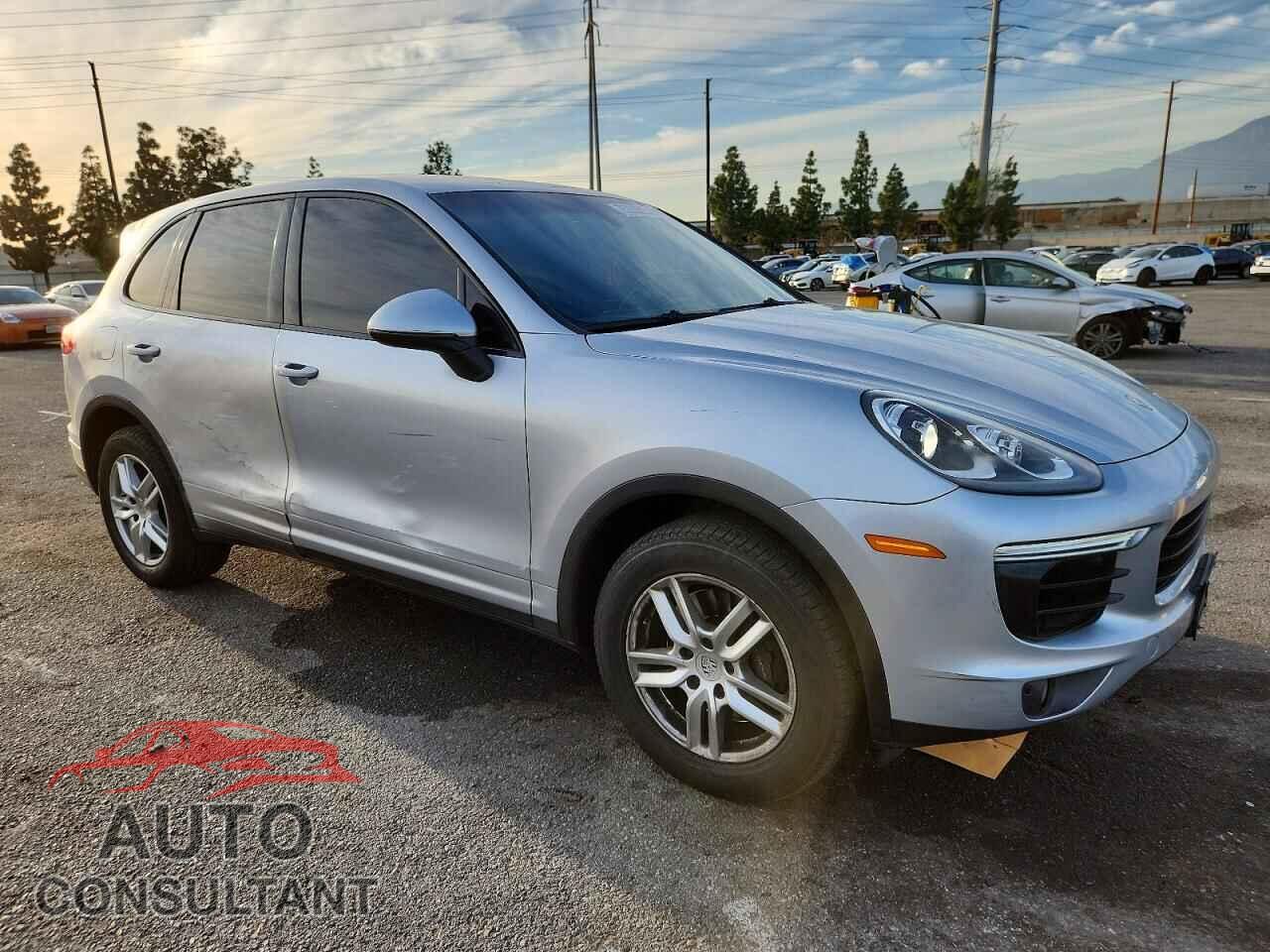 PORSCHE CAYENNE 2016 - WP1AA2A29GLA04942
