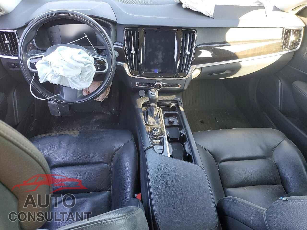 VOLVO S90 2018 - LVY982MK2JP035289
