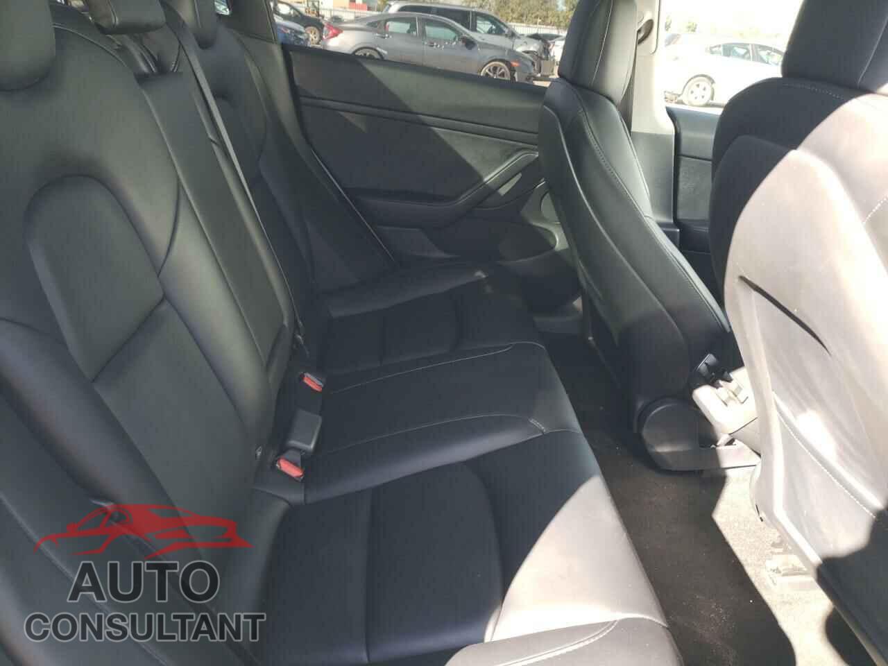 TESLA MODEL 3 2022 - 5YJ3E1EA2NF327692