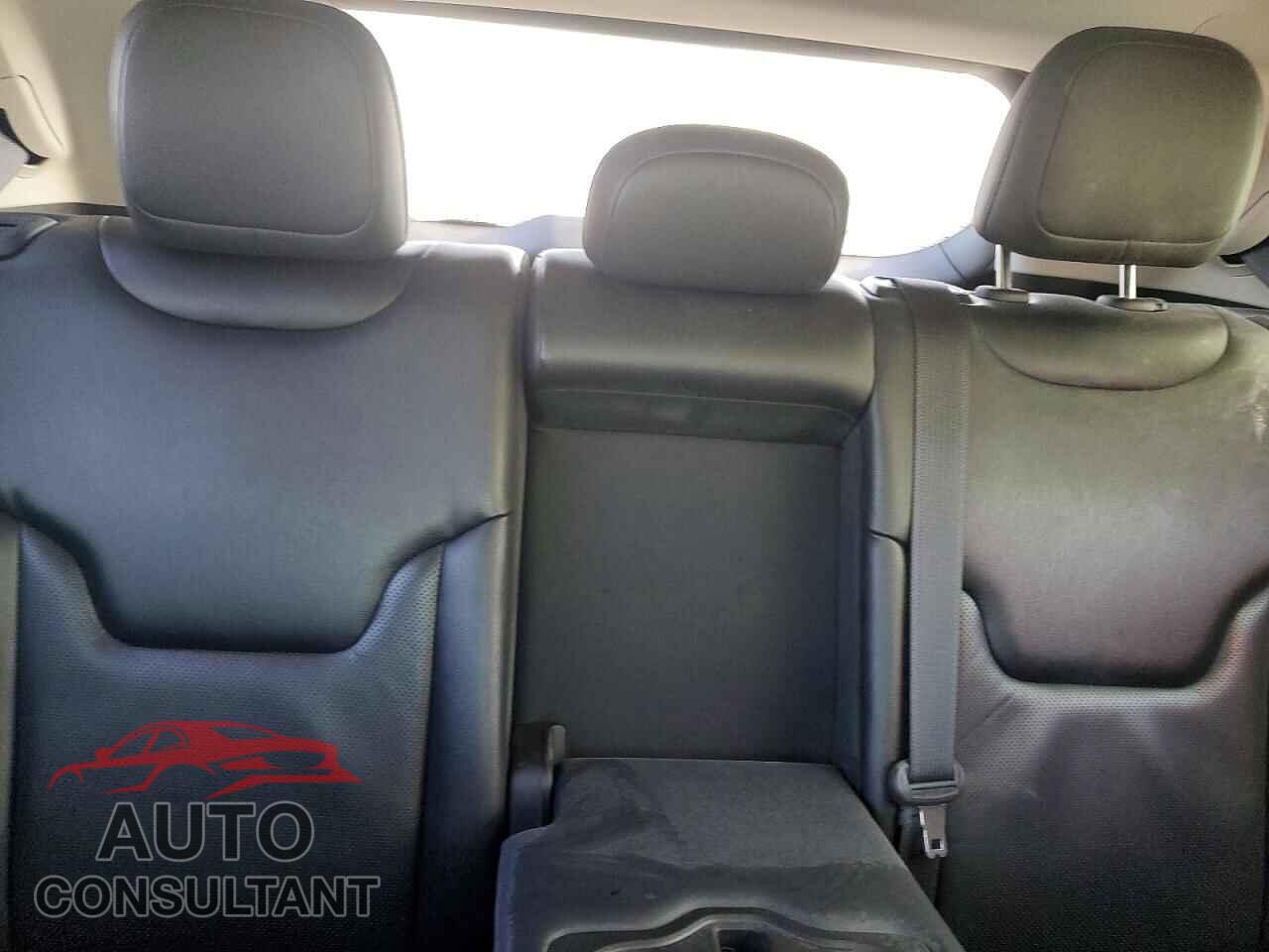 JEEP COMPASS 2017 - 3C4NJDCB6HT664597