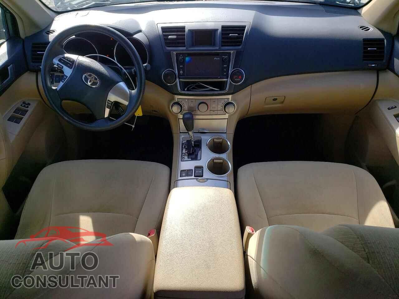 TOYOTA HIGHLANDER 2013 - 5TDBK3EH8DS184996