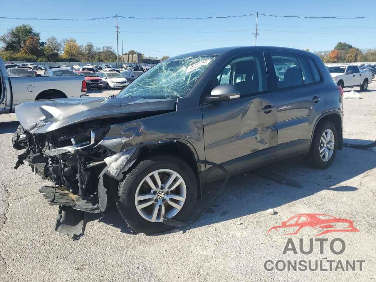 VOLKSWAGEN TIGUAN 2012 - WVGBV7AX3CW088330