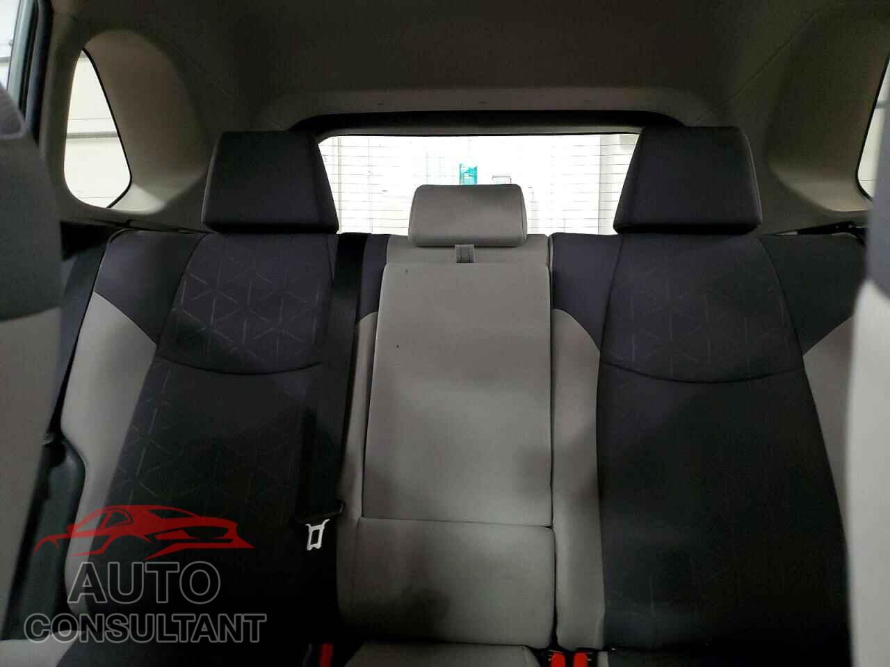 TOYOTA RAV4 2021 - JTMP1RFV3MD074949